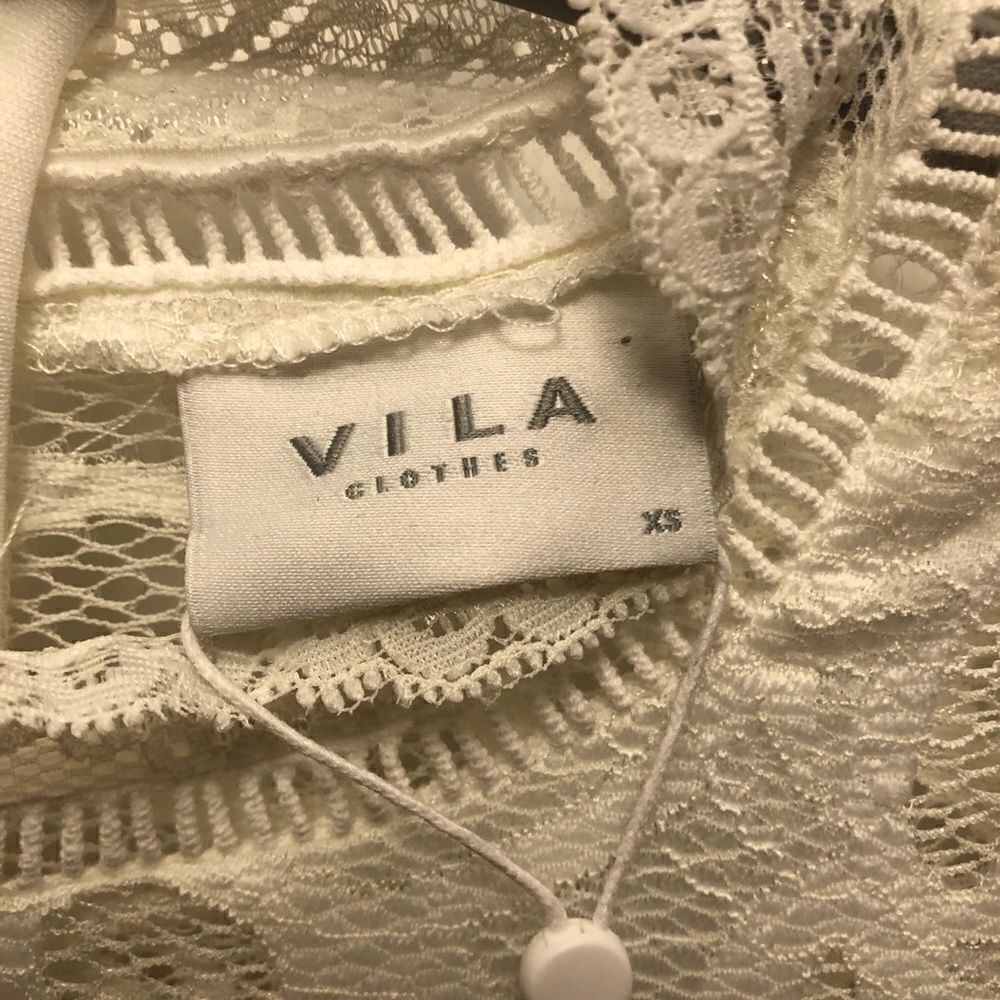 VILA lace blouse - Picture 2 of 5